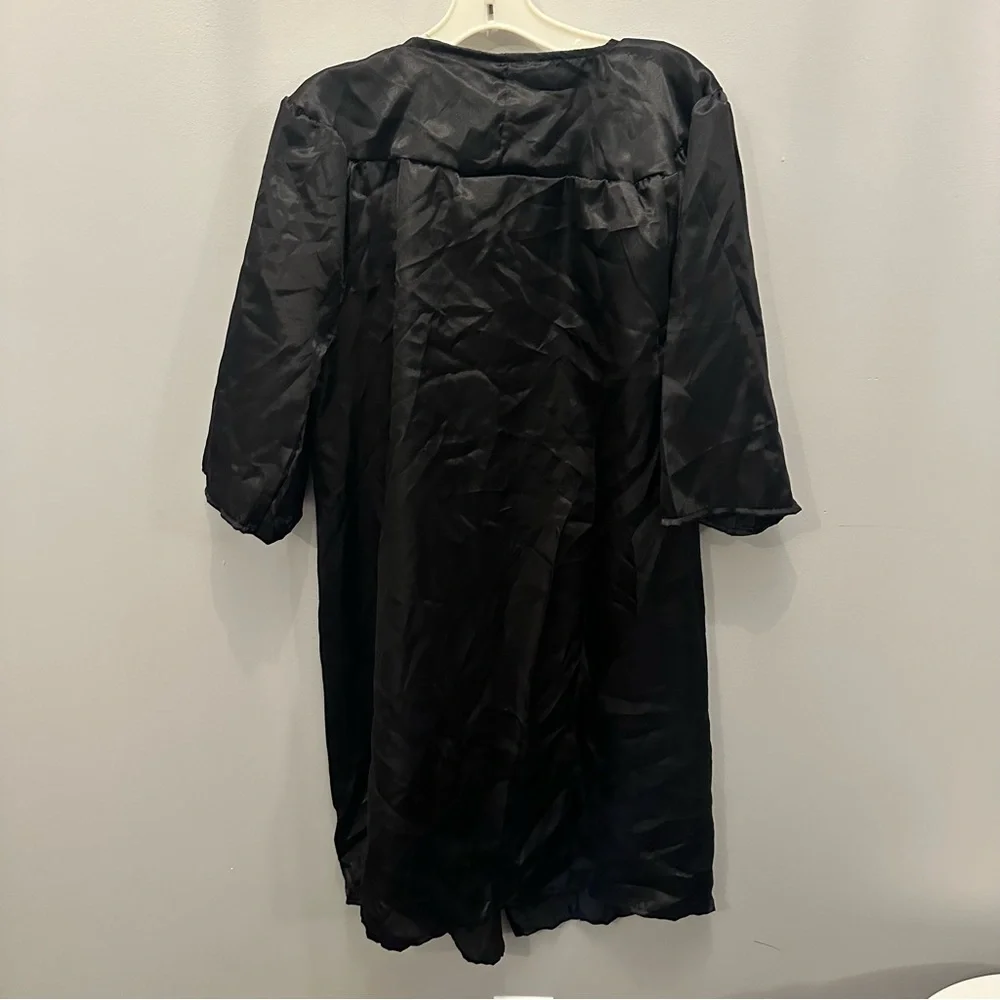 Kids Black Graduation Gowns. One size (up to Kids 10).